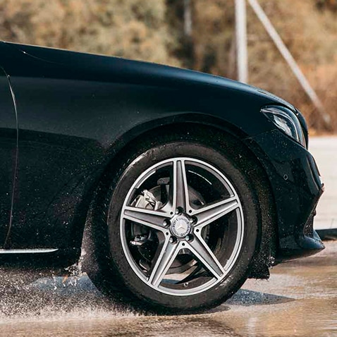 Bridgestone explica cómo controlar el desgaste de los neumáticos